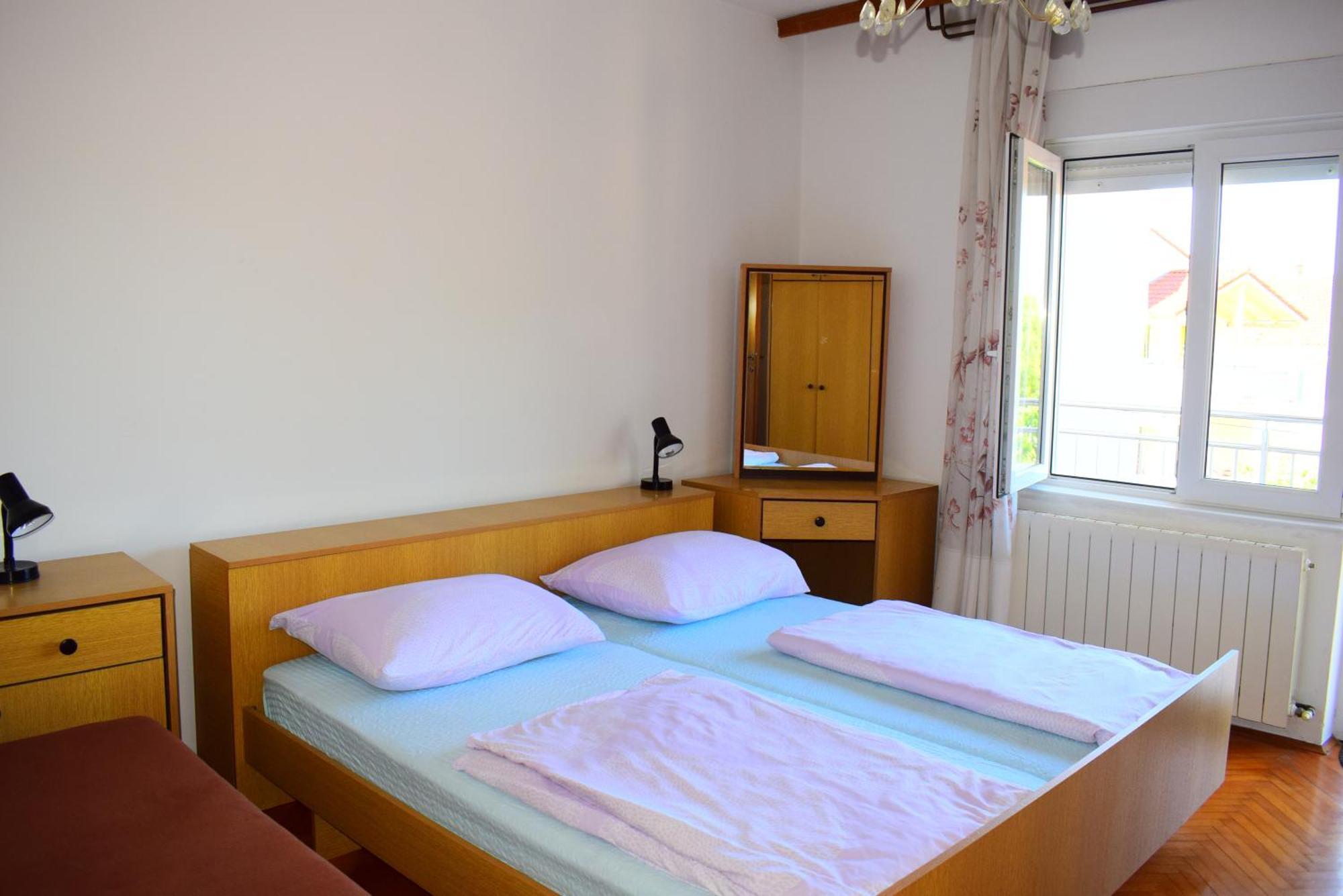 Apartments Milica Malinska Bilik gambar