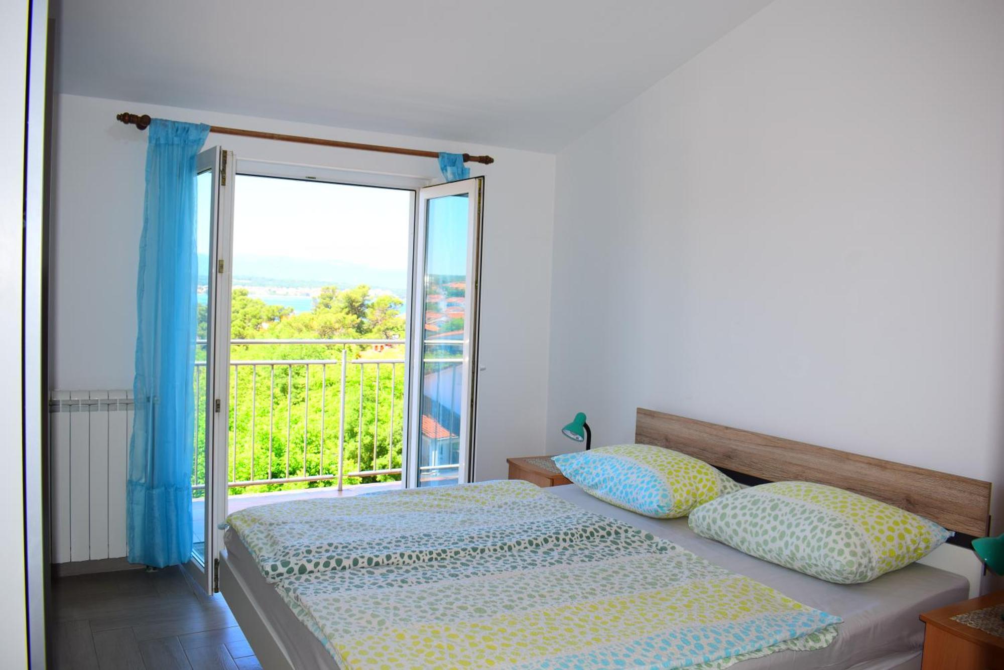 Apartments Milica Malinska Bilik gambar