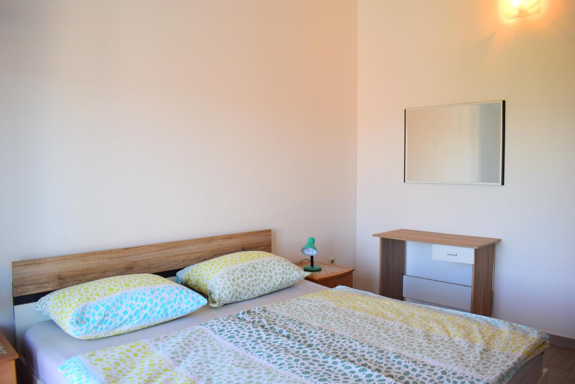 Apartments Milica Malinska Bilik gambar